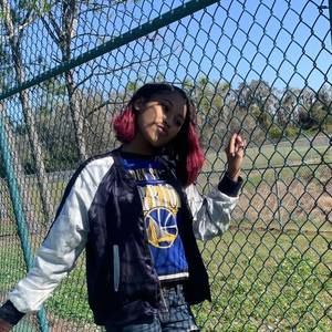 Meet your Posher, Kadejah